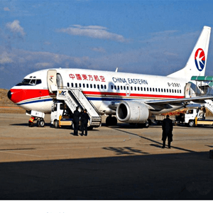 长沙黄花机场货运航空快运业稳步发展的原因是什么？